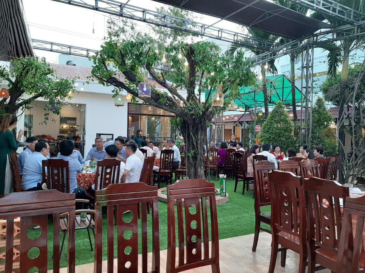 Thanh Truc Hotel Cà Mau Buitenkant foto